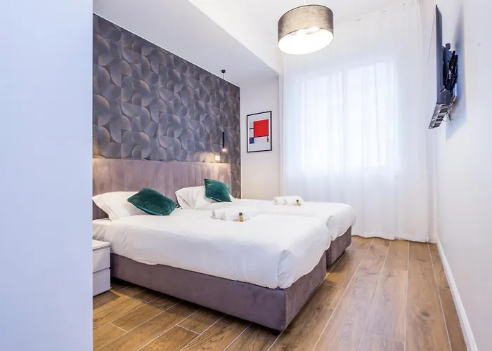 Joivy Chic In Piazza Dante, Appartamento